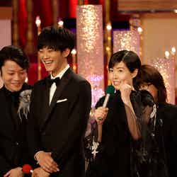 最優秀作品賞「新聞記者」に出演した（左から）松坂桃李、シム・ウンギョン（C）日本アカデミー賞協会
