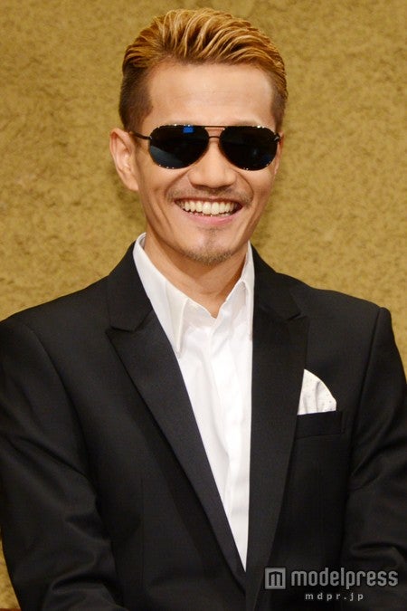 画像1 1 Exile Atsushi サングラスをかけ始めたのは松浦亜弥がきっかけだった 坊主頭をやめた理由も明かす モデルプレス