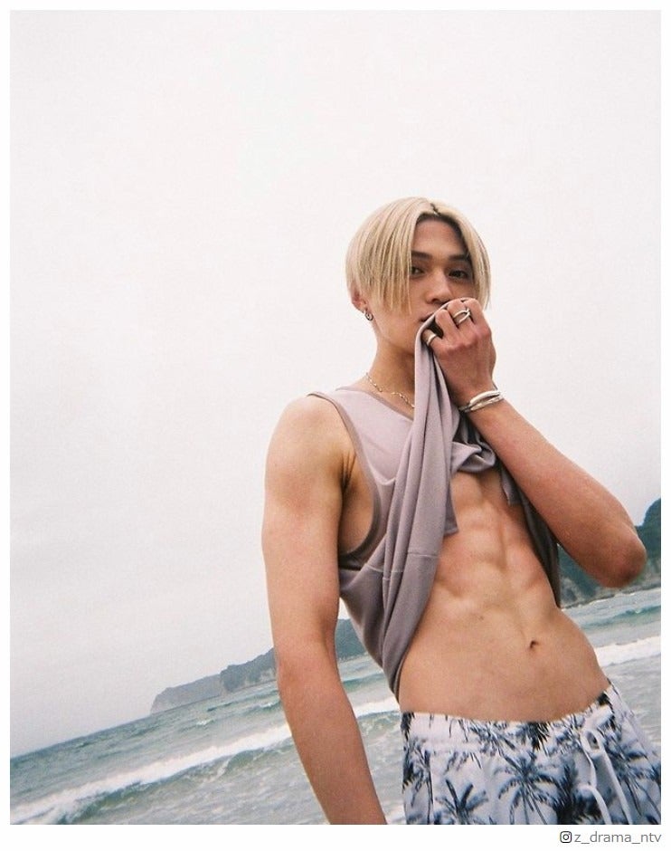 FANTASTICS八木勇征、肉体美披露に「腹筋すごい」「セクシーすぎる」の声