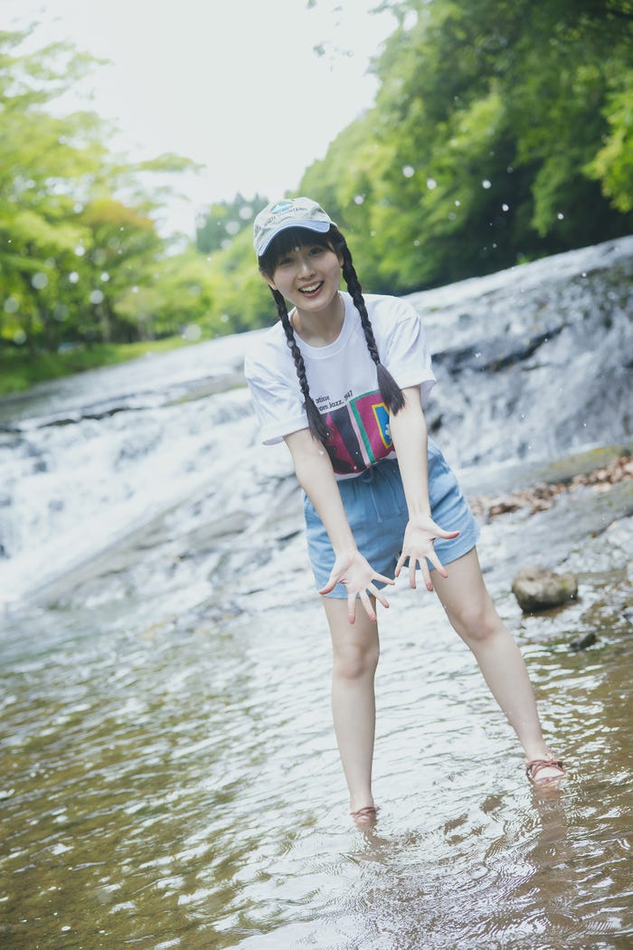 井上瑠夏 1st写真集先行イメージカット(画像提供:扶桑社)