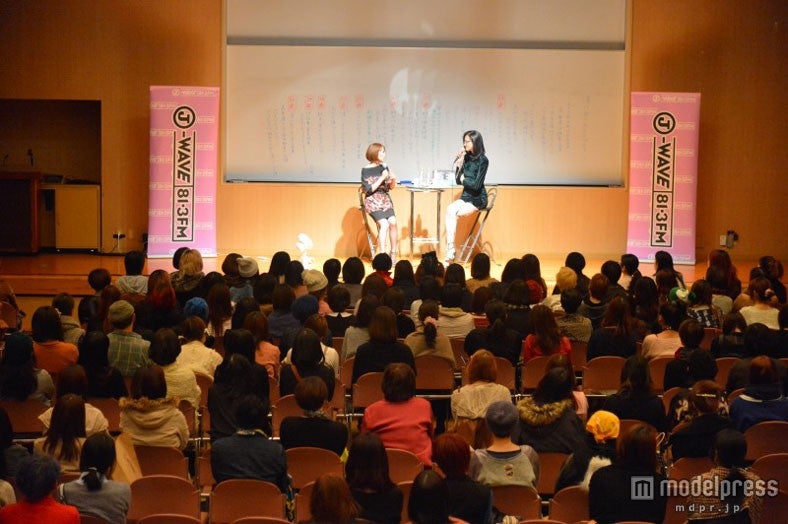 ラジオ番組「MIRAIZ」の公開収録を行った清川あさみ、冨永愛