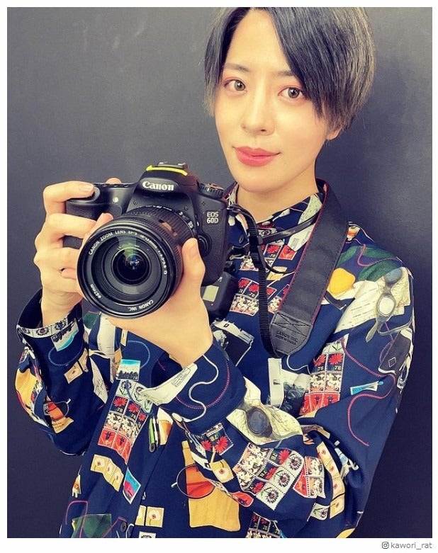 QuizKnock河村拓哉の妻・篠原かをり、第1子出産を報告 親子3ショット公開