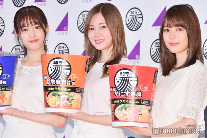 松村沙友理、白石麻衣、生田絵梨花 (C)モデルプレス