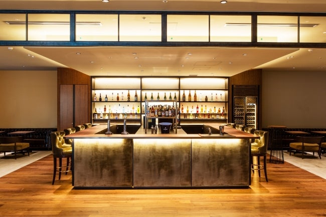 Bar &amp; Dining 「TORRENT」バースペース／画像提供：エクセルホテル東急