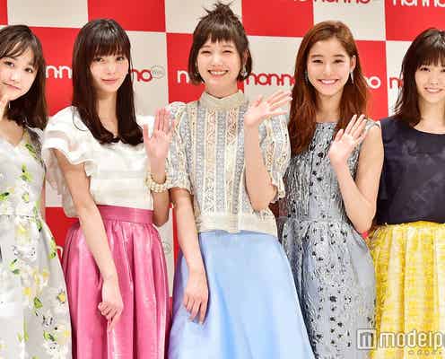 本田翼・新川優愛・新木優子・鈴木友菜・西野七瀬が“初”の豪華集合 春ファッションで華やかに