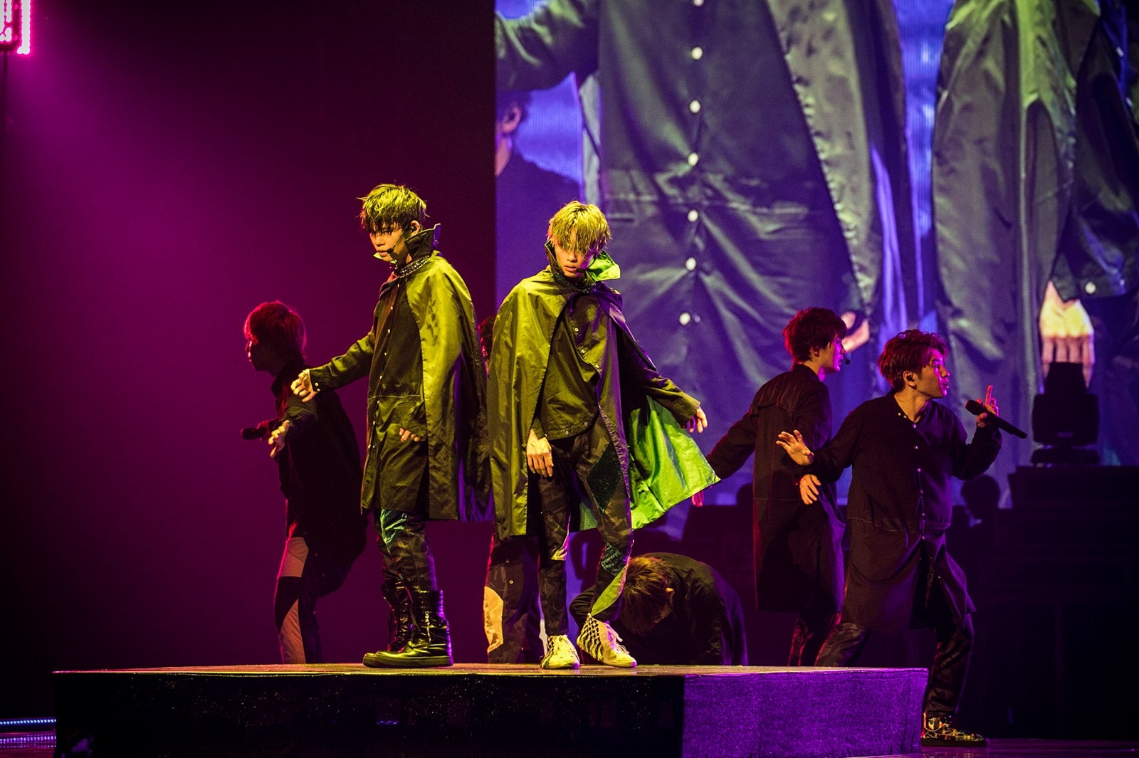 超特急／日本武道館公演より（写真提供：スターダストレコーズ）