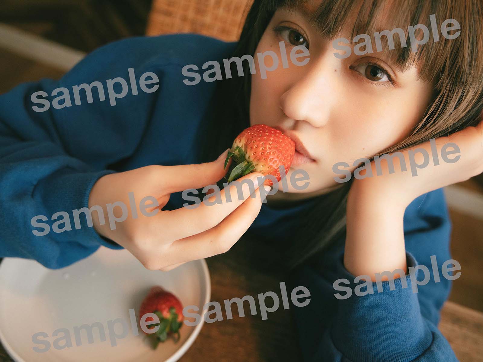 佐々木莉佳子「girasol」HMV&BOOKS限定／撮影：神戸健太郎