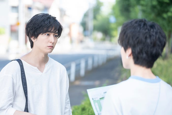 稲葉友、奥智哉「みなと商事コインランドリー2」第3話より(C)缶爪さわ・椿ゆず/KADOKAWA/「みなと商事コインランドリー2」製作委員会