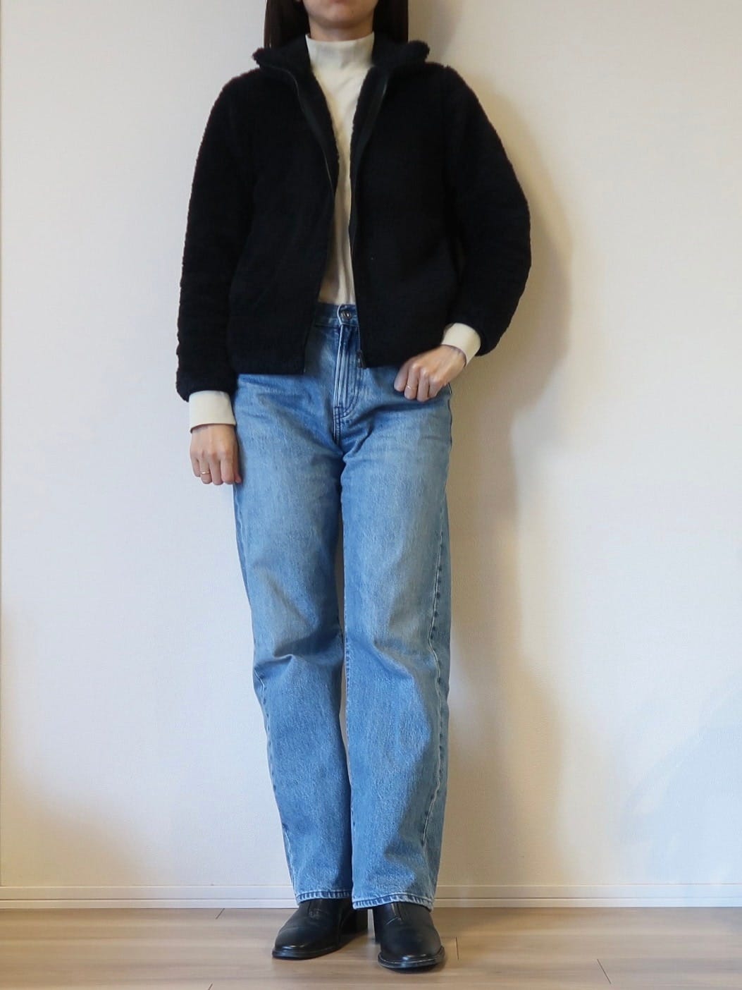 「ブラック」は部屋着っぽく見えにくいのもおすすめしたいポイント