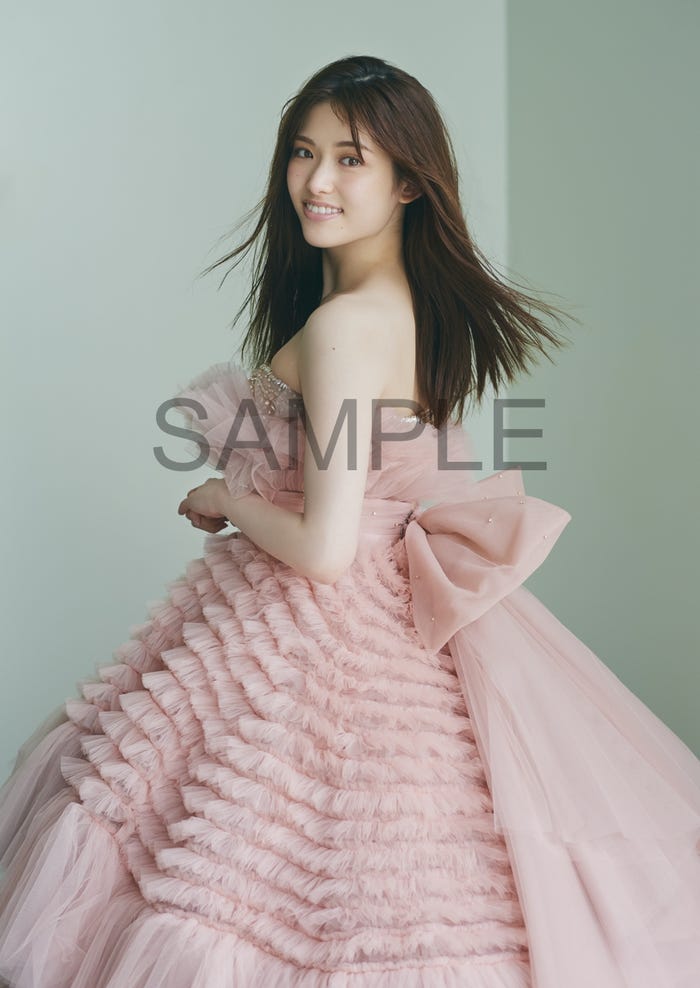 松村沙友理/通常版セブンネット購入限定特典フォトカード(画像提供:小学館)