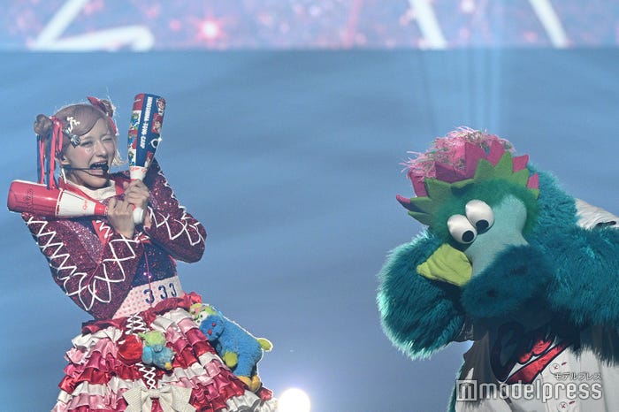 しなこ、スラィリー(C)モデルプレス