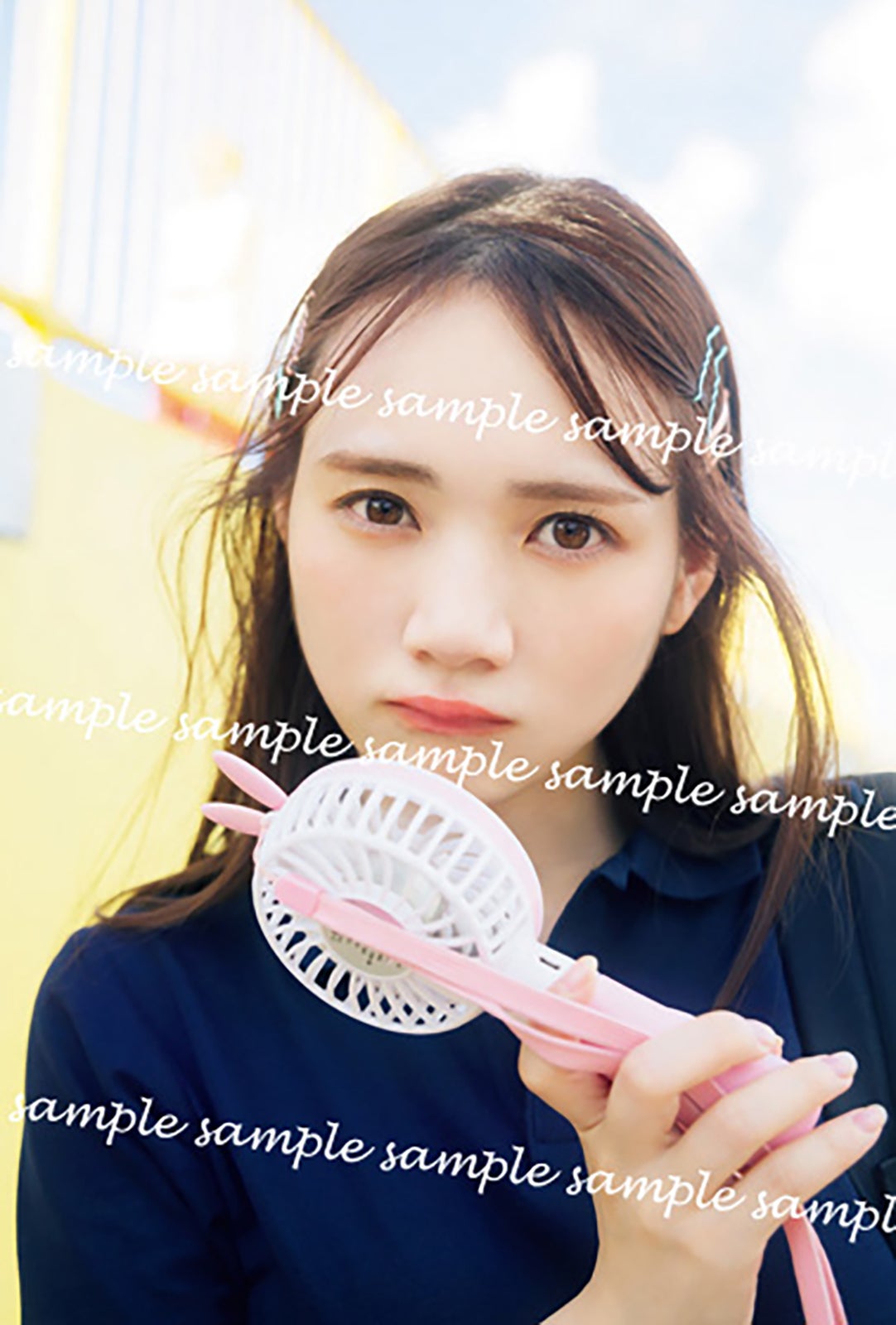 田村真佑／書泉／芳林堂書店購入特典ポストカード（撮影：藤原宏）