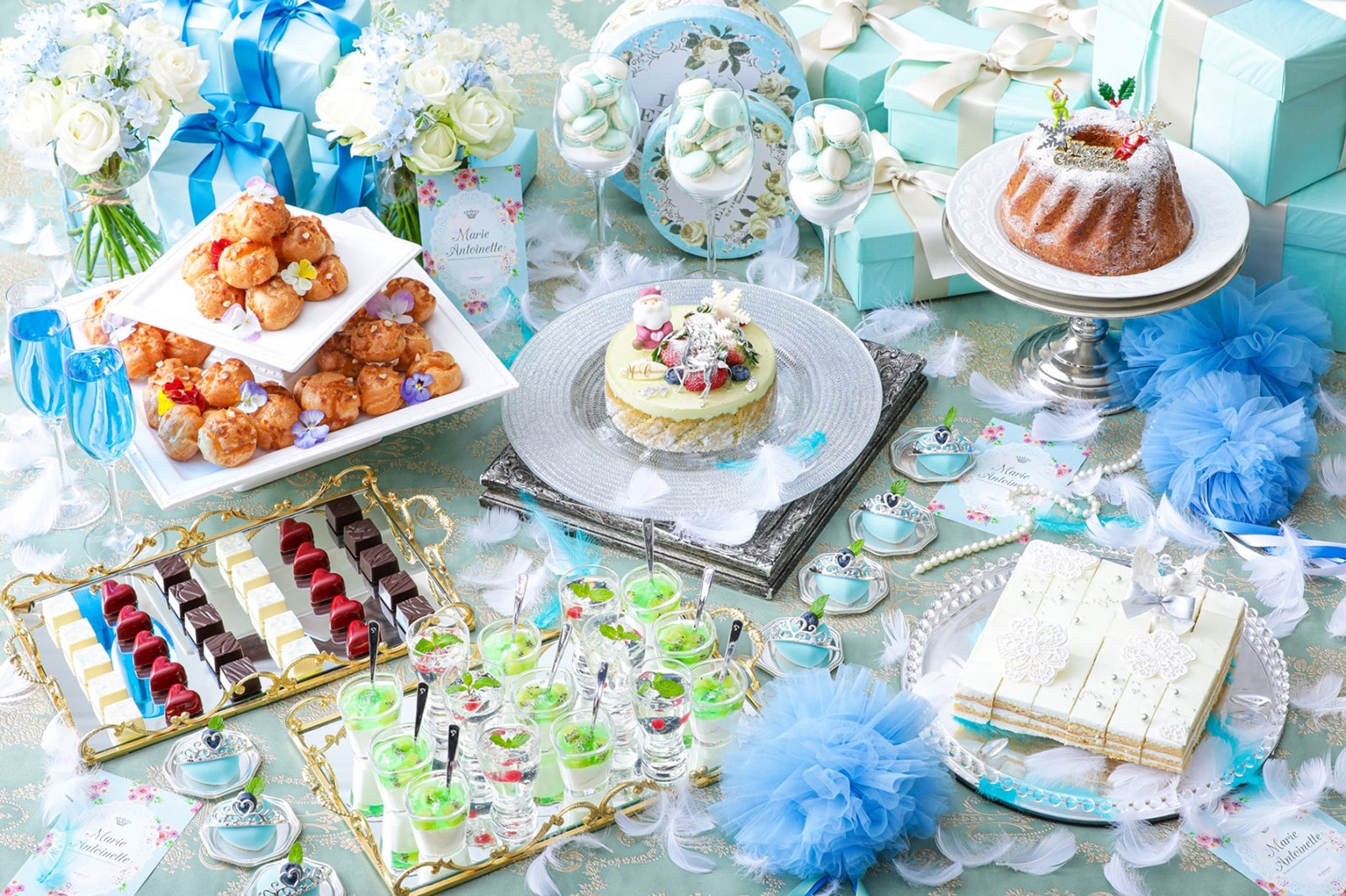 マリー・アントワネットの仮面舞踏会ー～BLUE ver.～／画像提供：ツカダ・グローバルホールディング