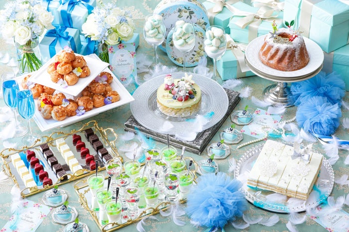 マリー・アントワネットの仮面舞踏会ー～BLUE ver.～／画像提供：ツカダ・グローバルホールディング