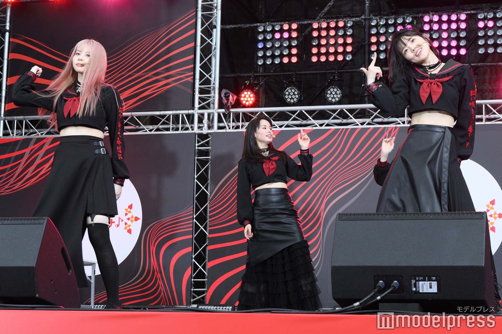 吉田伶香、関水渚、志田こはく（C）モデルプレス