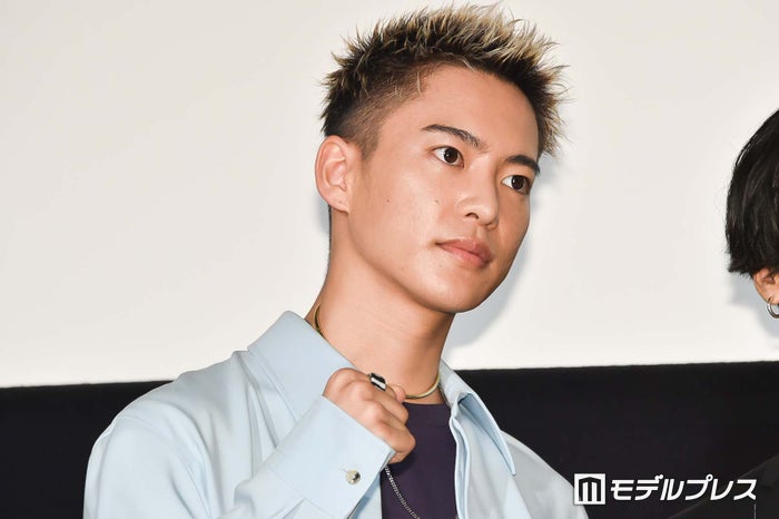 「虎に翼」直明（三山凌輝）＆玲美（菊池和澄）カラーの結婚写真公開「洋装と和装どちらも素敵」「新鮮」