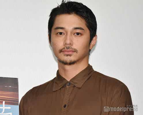 東出昌大、無精髭スタイルで登場 演技の難しさ語る<草の響き>