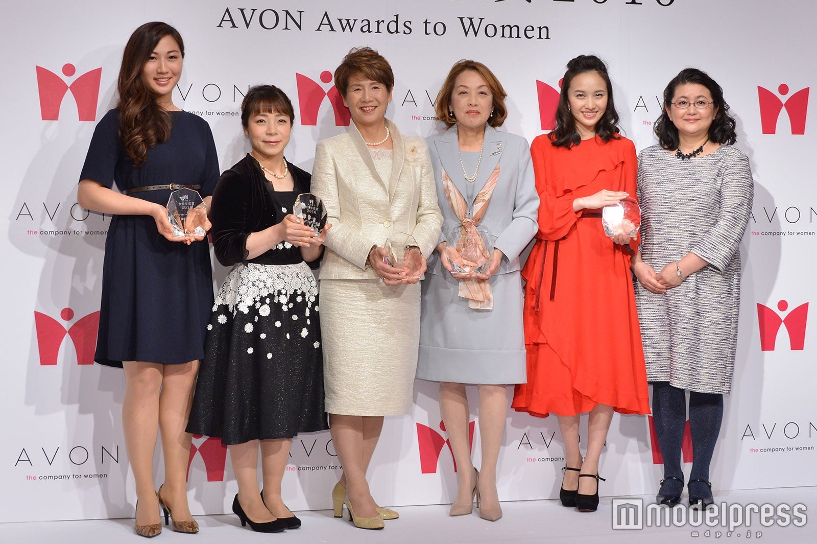 授賞式の様子／南谷真鈴氏、三宅宏実選手、井村雅代氏、久能祐子氏（「連続テレビ小説」制作チーム（百田夏菜子、原林麻奈ドラマ番組部チーフ・プロデューサー）（C）モデルプレス