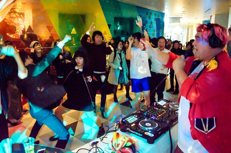 1回目はDJ DEKKA（デッカちゃん）たが出演／画像提供：サンシャインシティ