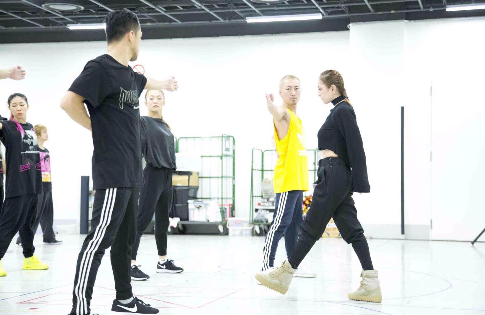 12月18日ダンスリハーサル（画像提供：avex）