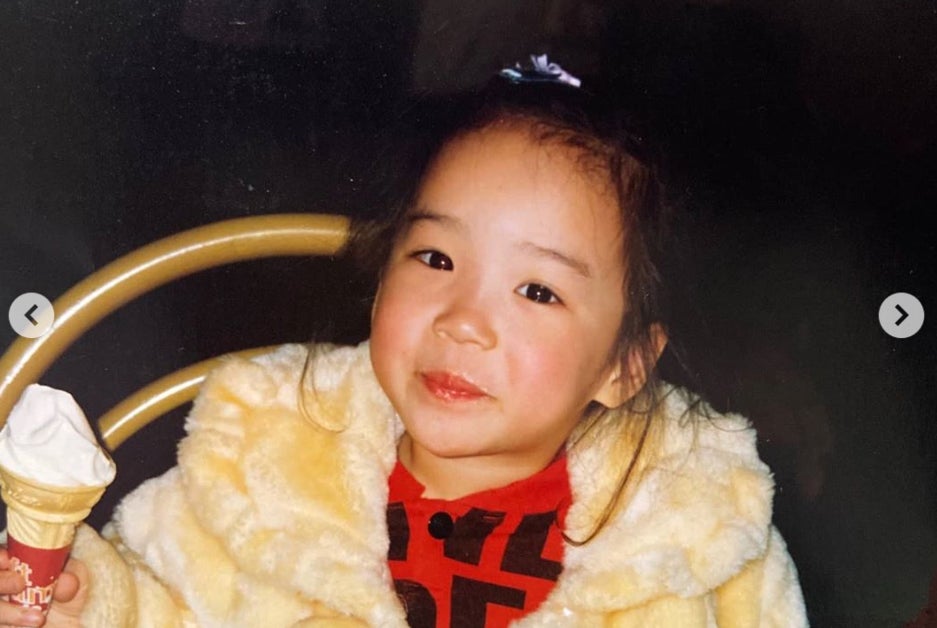 IZ*ONEチェウォン、幼少期ショットに「今も昔も天使」の声