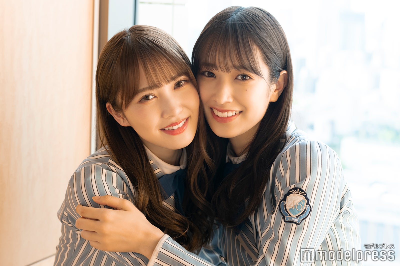 加藤史帆、佐々木久美（C）モデルプレス