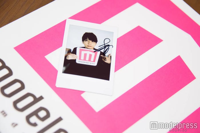 吉沢亮、サイン入りチェキプレゼント (C)モデルプレス