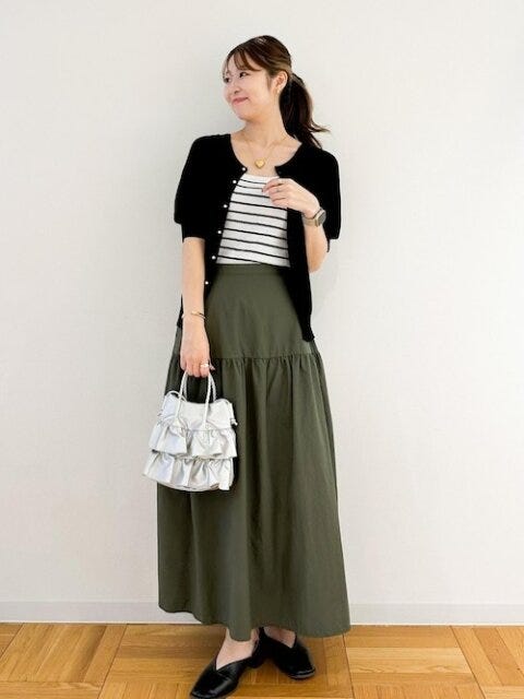 カーディガン　コーデ　秋