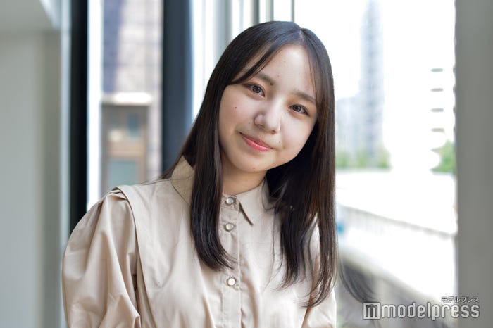 石野花華さん(C)モデルプレス