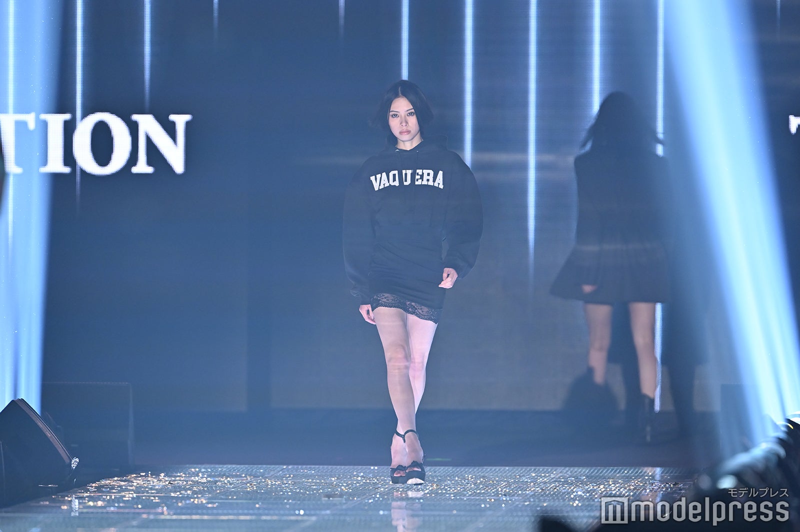 （C）モデルプレス