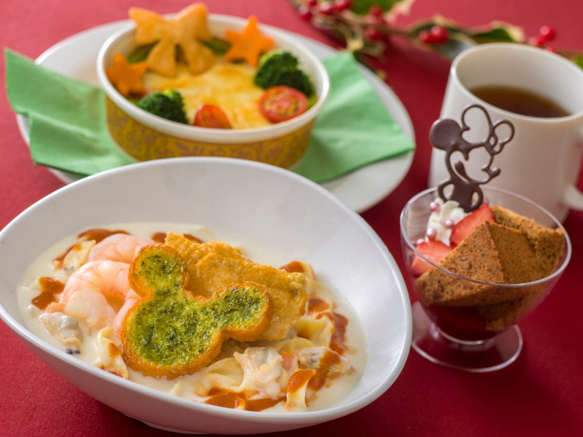 プラザパビリオン・レストラン：スペシャルセット2,300円（C）Disney