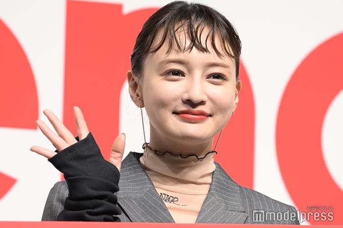 わたなべ麻衣 (C)モデルプレス