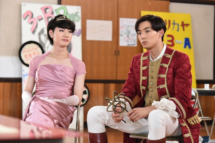 “激ピュア生徒会長”兵頭(竜星涼)が王子様役(C)どーるる/comico/「こえ恋」製作委員会