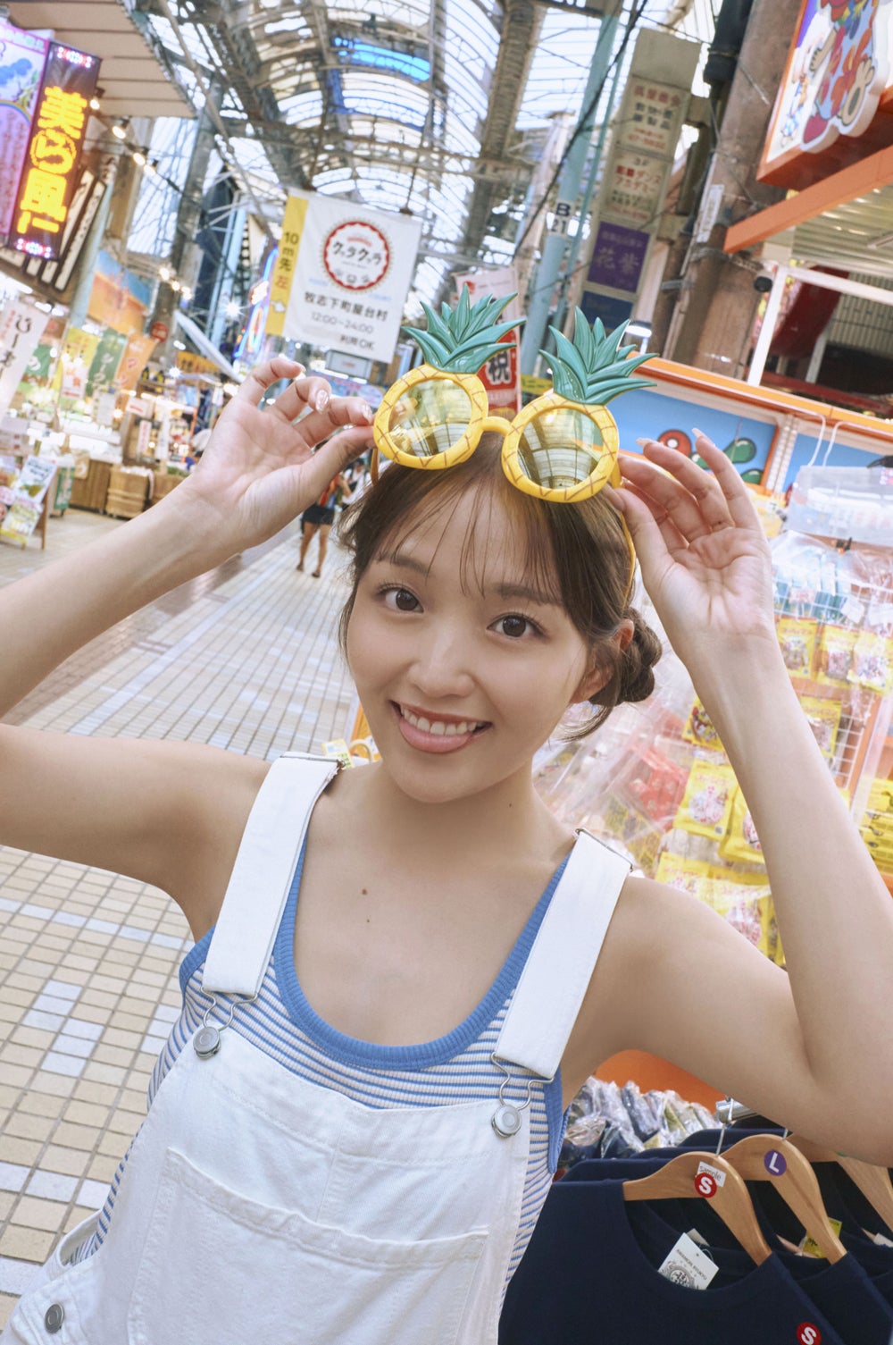 ねお／ファーストデジタル写真集「ねおism.」（C）藤原 宏／集英社