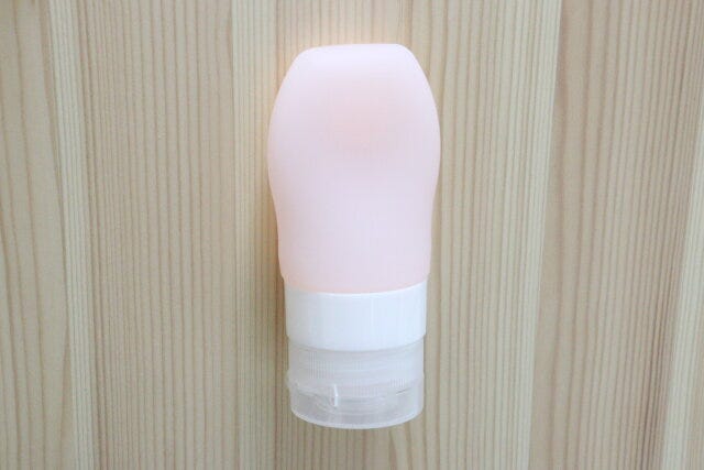 吸盤付きシリコンボトル35ml　取り付け