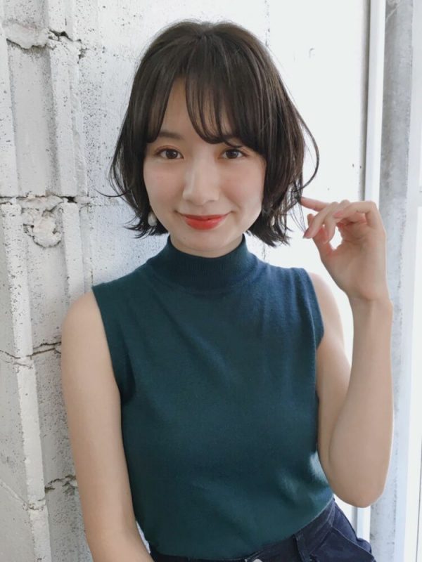 ストレート くびれボブ のヘアカタログ集 スタイリング方法もご紹介 モデルプレス