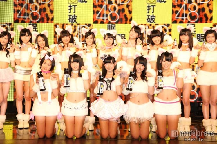 NMB48、キュート×セクシーな猫コスで“ニャンニャン”トーク