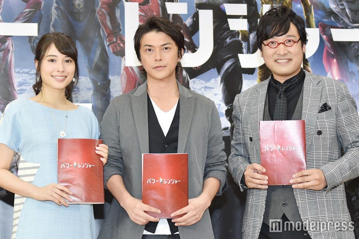 (左から)広瀬アリス、勝地涼、山里亮太 (C)モデルプレス