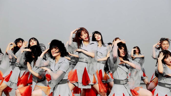 AKB48「NO WAY MAN」MVより(C)AKS/キングレコード