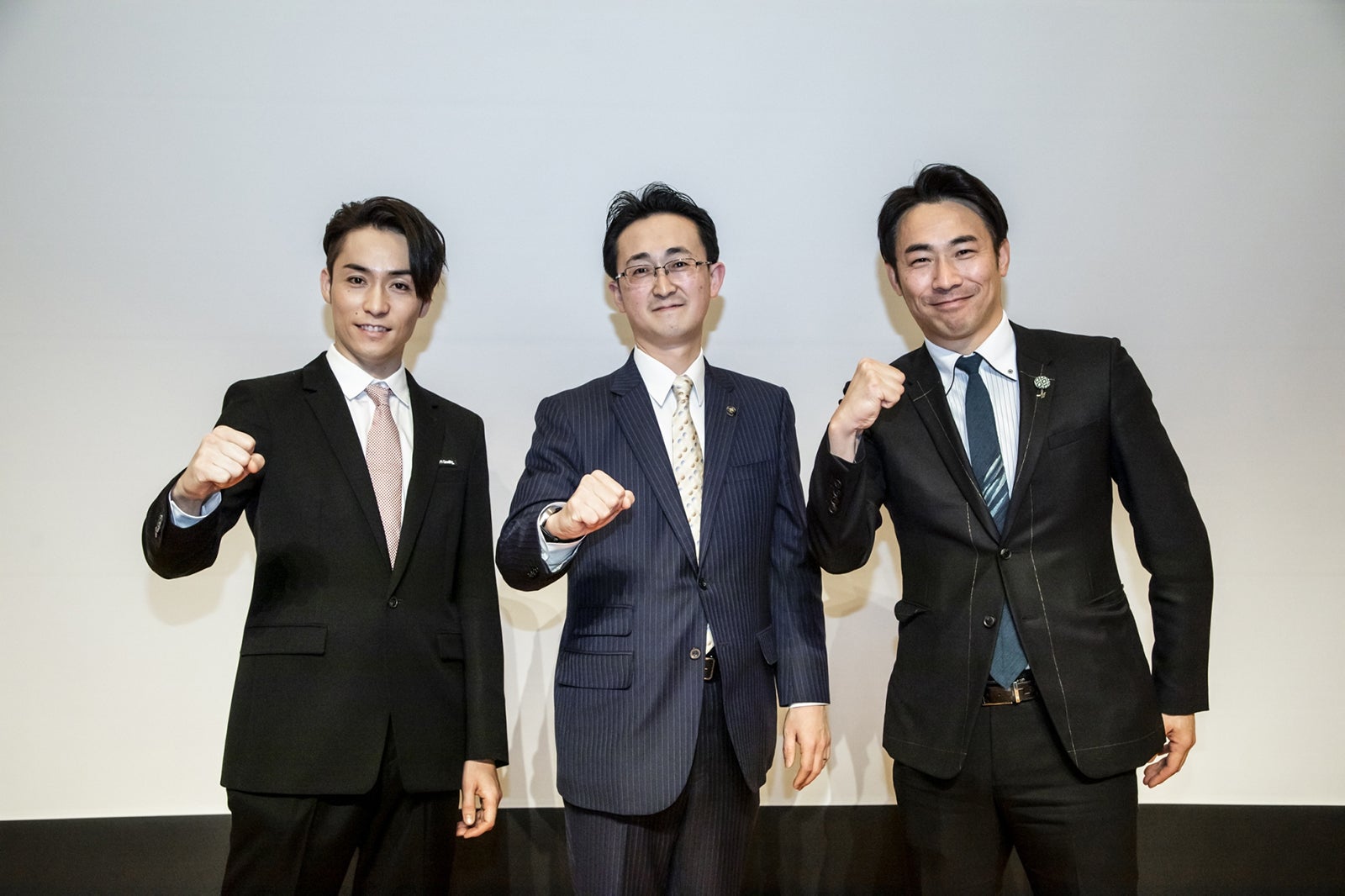 TETSUYA（左）／写真提供：所属事務所