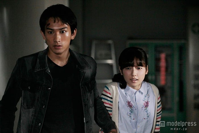 島崎遥香主演『劇場霊』の劇中カット(C)2015『劇場霊』製作委員会