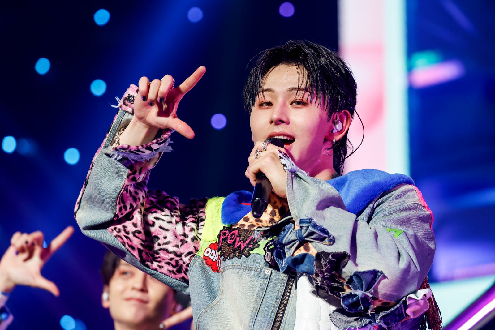 EIKU／撮影：笹森健一／小坂茂雄