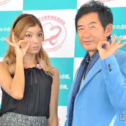 ローラ、石田純一