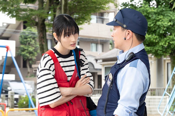 橋本愛、濱田岳「新宿野戦病院」第5話より(C)フジテレビ