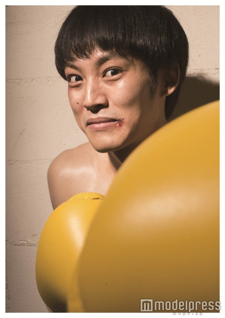 松坂桃李「「妄想・松坂桃李」より（画像提供：ワニブックス）