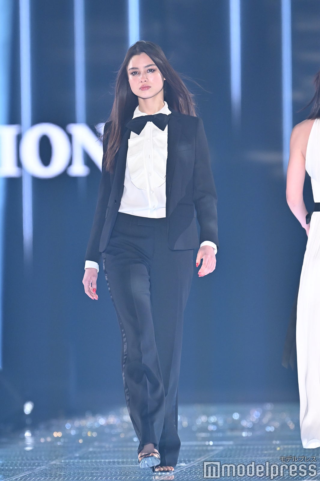 （C）モデルプレス