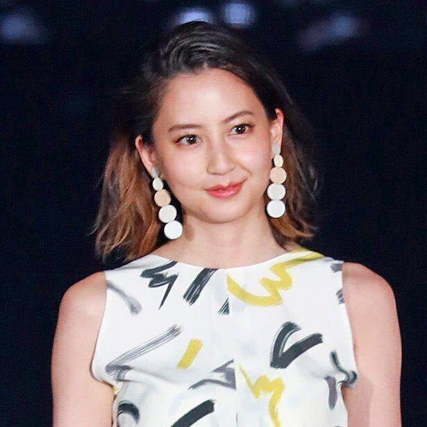 河北麻友子 究極の美脚 スタイル際立つ私服コーデに反響続々 本当にお美しい スタイル綺麗 モデルプレス