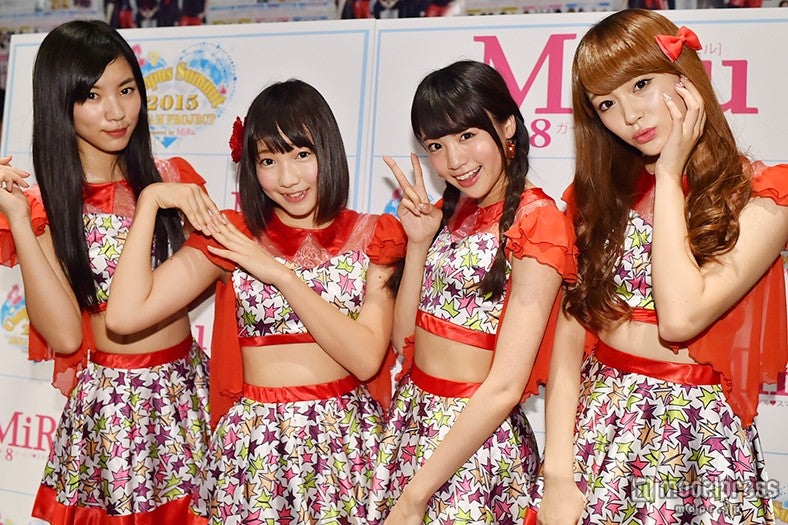 夢みるアドレセンス（左から：小林玲、京佳、志田友美、山田朱莉）