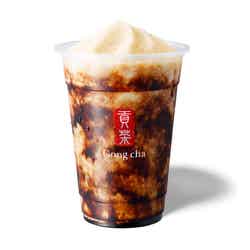 黒糖ブラック ジェラッティー(FROZEN/M) 620円/提供画像