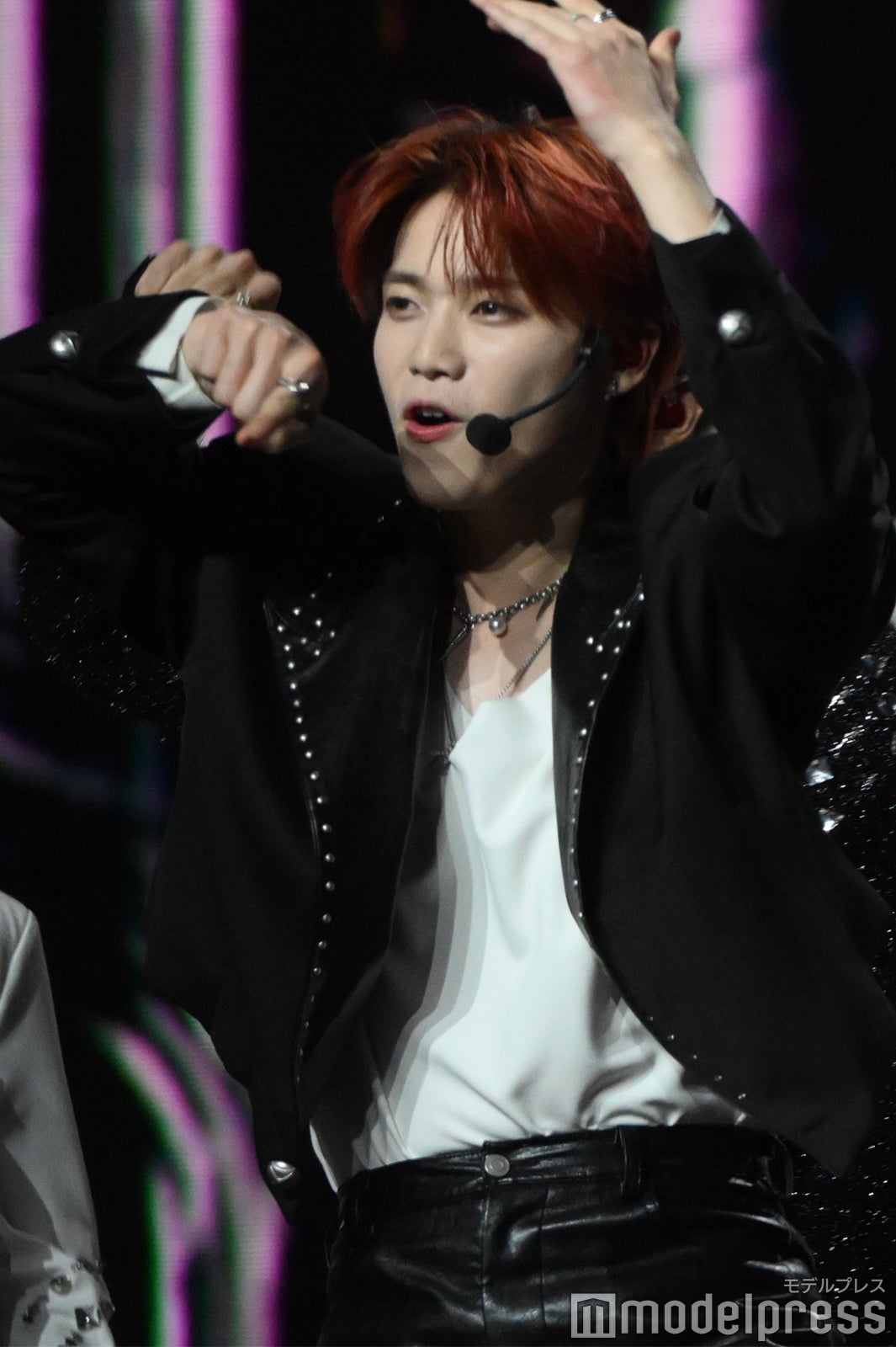 笑顔で踊る木村柾哉（C）モデルプレス